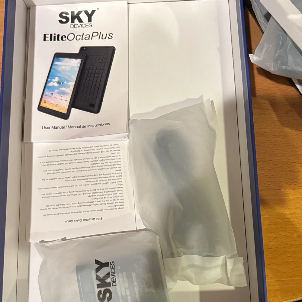Sky Devices Elite OctaPlus Tablet with Black Case